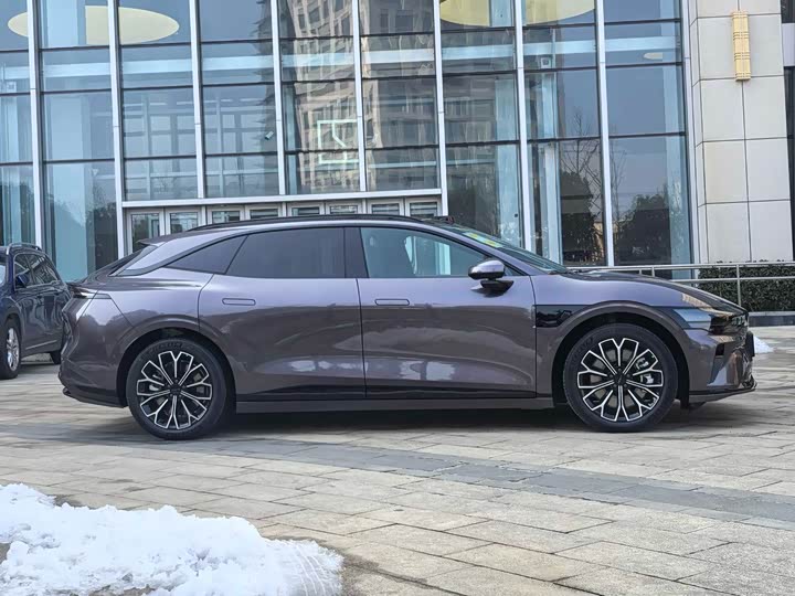 Фото 5 - Zeekr 007 GT