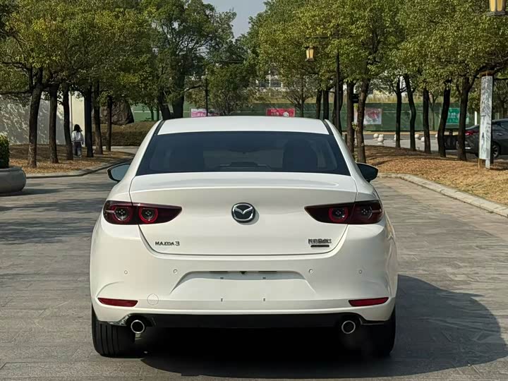 Фото 8 - Mazda 3 (Axela)