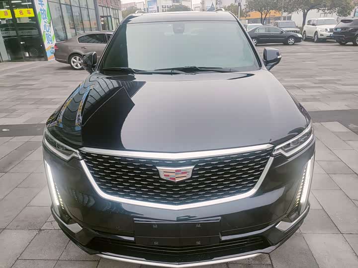Фото 3 - Cadillac XT6