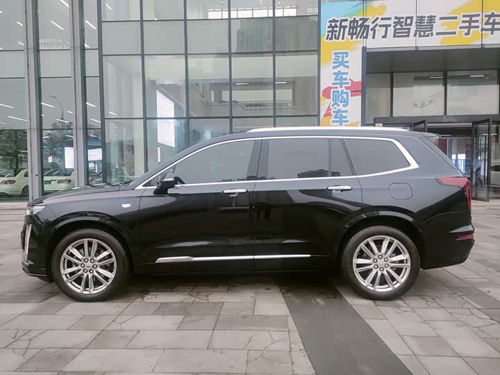 Фото 4 - Cadillac XT6