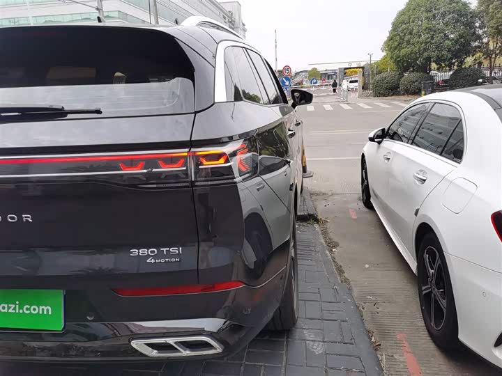 Фото 8 - Volkswagen Tavendor