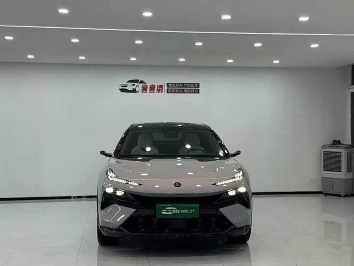 Фото 2 - Lotus Eletre