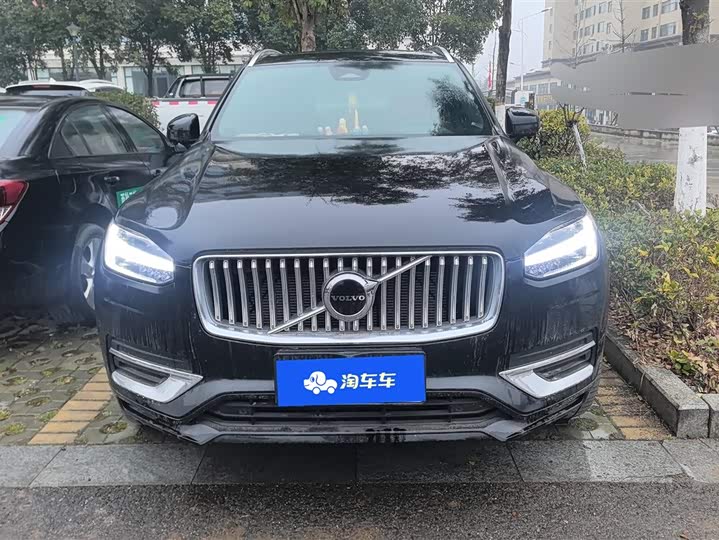 Фото 2 - Volvo XC90