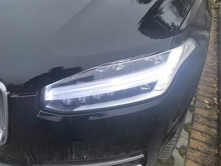 Фото 5 - Volvo XC90