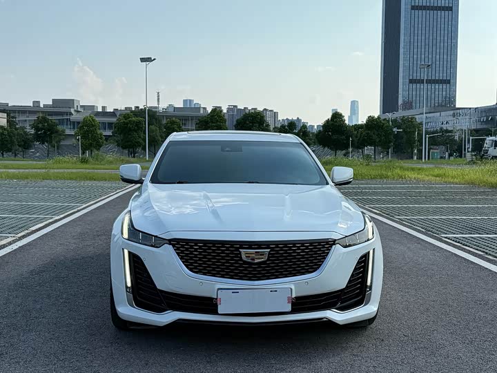 Фото 2 - Cadillac CT5