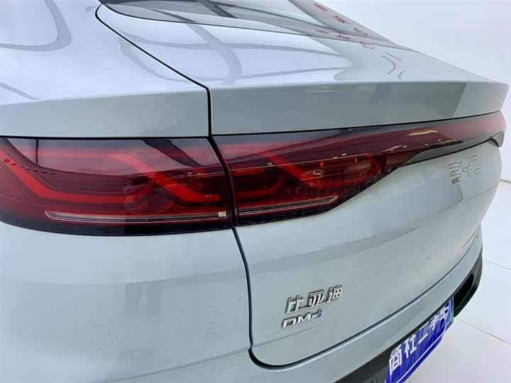 Фото 8 - BYD Qin L