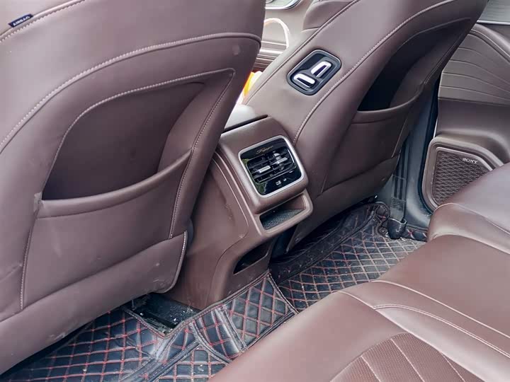 Фото 9 - Chery Tiggo 8 Pro