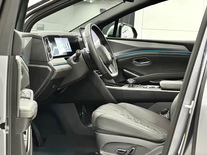 Фото 8 - BYD Song L DM-i Hybrid