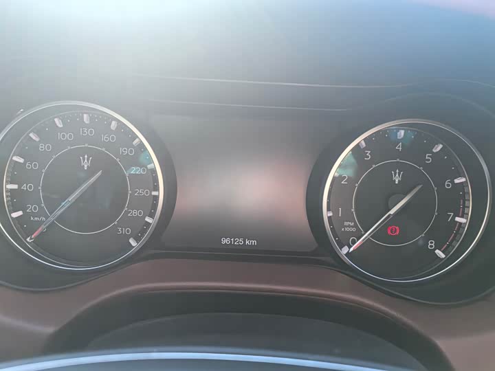 Фото 4 - Maserati Ghibli