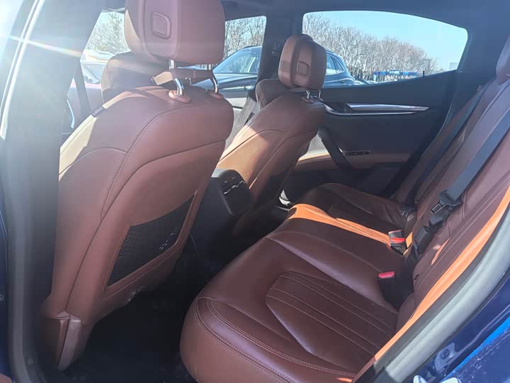 Фото 5 - Maserati Ghibli