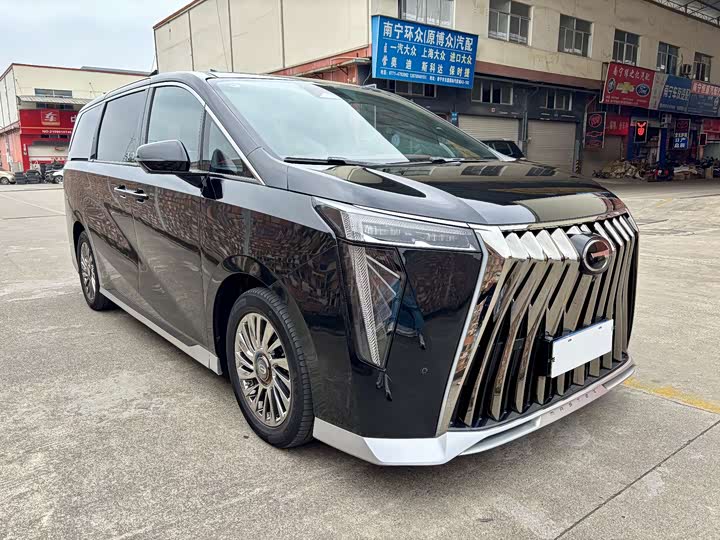 Фото 3 - GAC Trumpchi M8