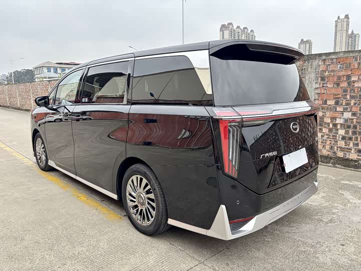 Фото 7 - GAC Trumpchi M8