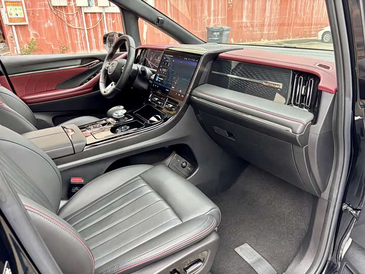 Фото 9 - GAC Trumpchi M8