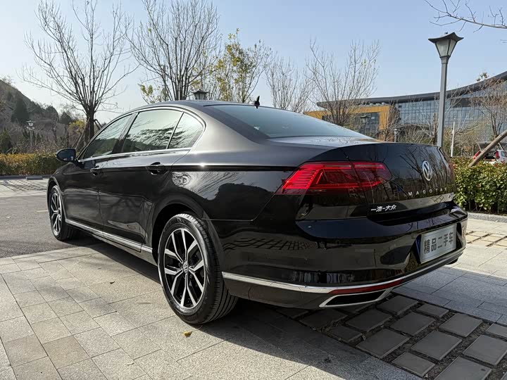 Фото 4 - Volkswagen Magotan