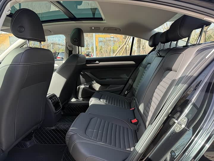 Фото 9 - Volkswagen Magotan