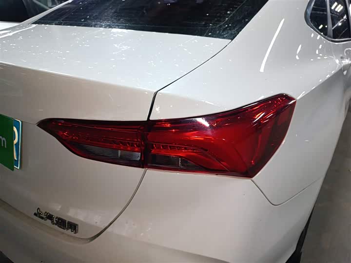 Фото 8 - Buick Verano