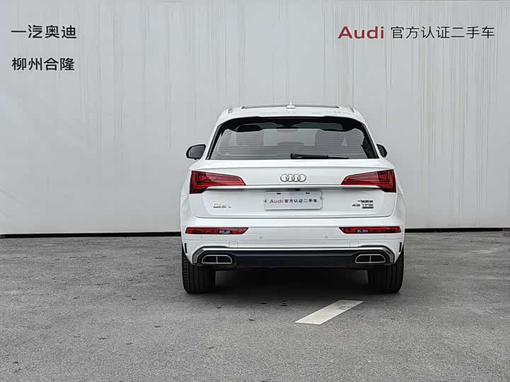 Фото 5 - Audi Q5L