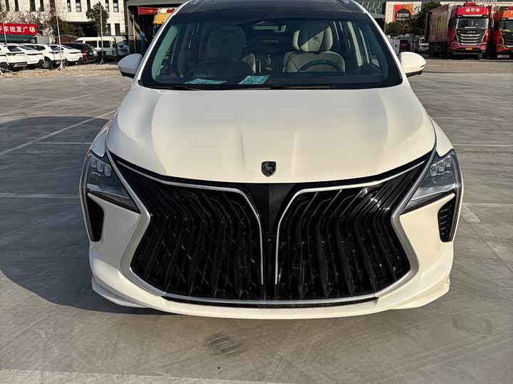 Фото 1 - Dongfeng Forthing Yacht