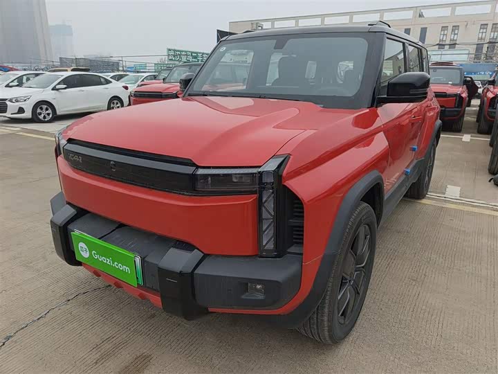 Фото 1 - Chery iCar 03T