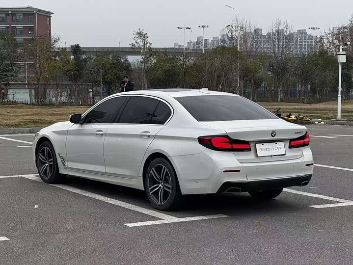 Фото 2 - BMW 5 Series