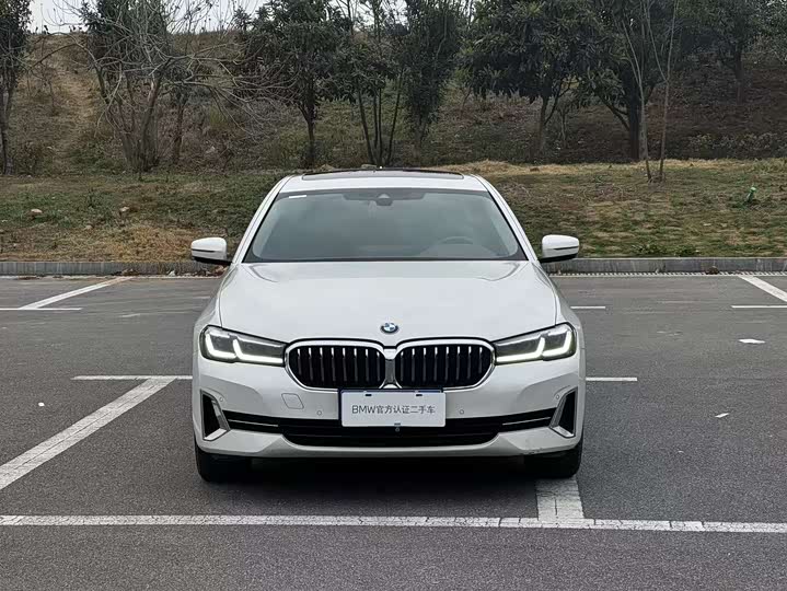 Фото 5 - BMW 5 Series