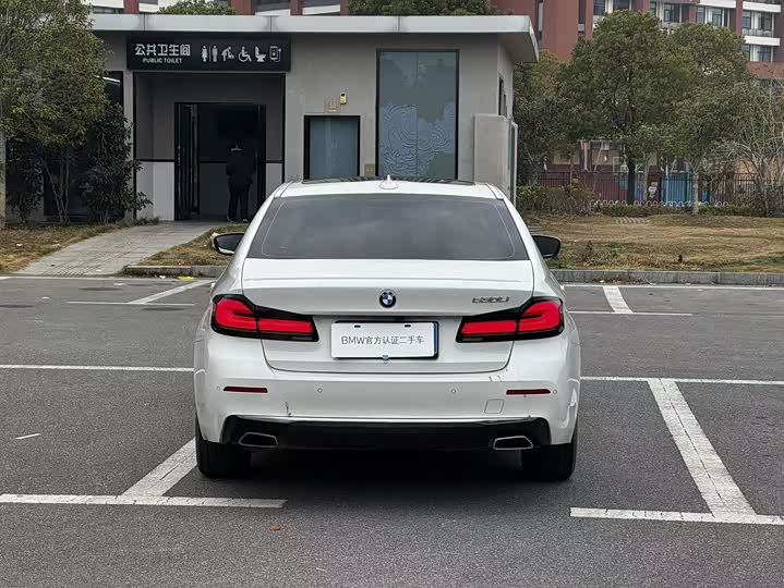 Фото 6 - BMW 5 Series