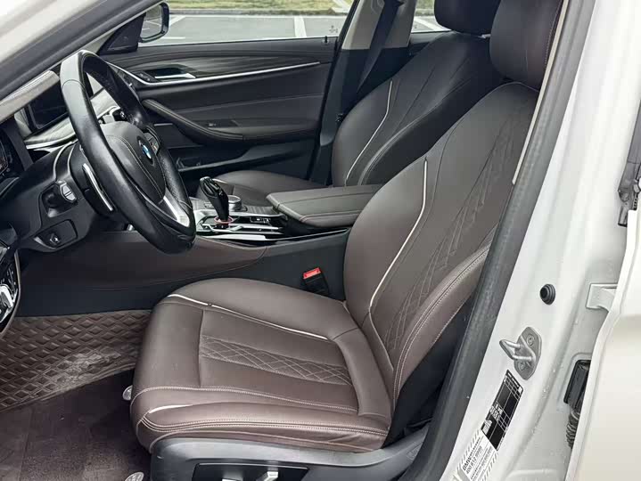 Фото 9 - BMW 5 Series