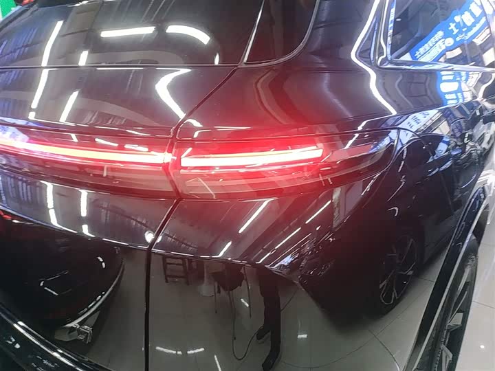 Фото 8 - LiXiang L7