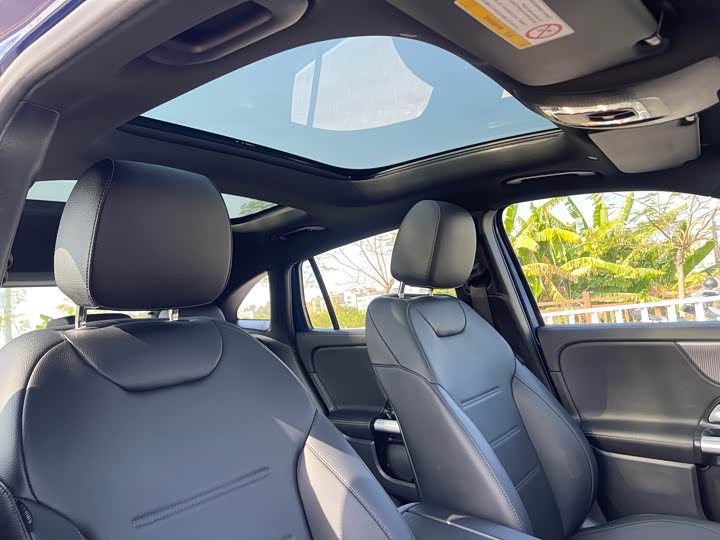 Фото 9 - Mercedes-Benz GLA-Class