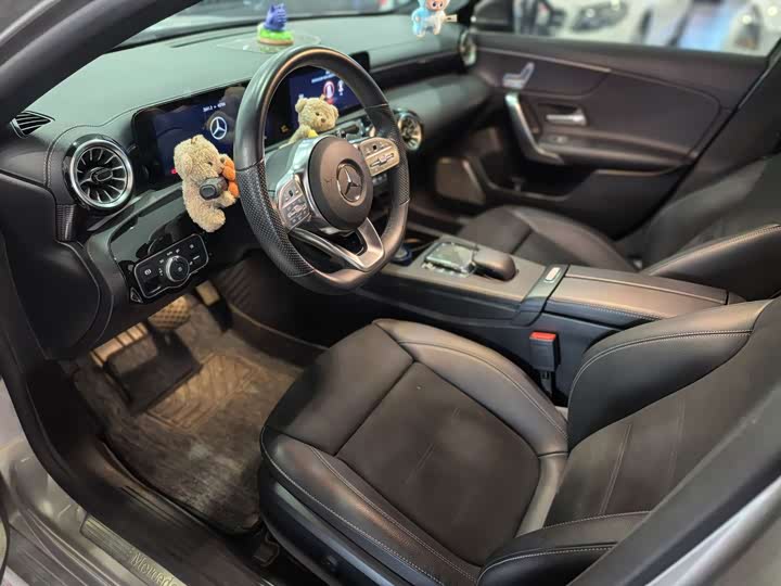 Фото 9 - Mercedes-Benz A-Class