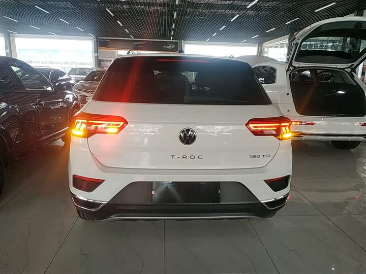 Фото 6 - Volkswagen T-Roc