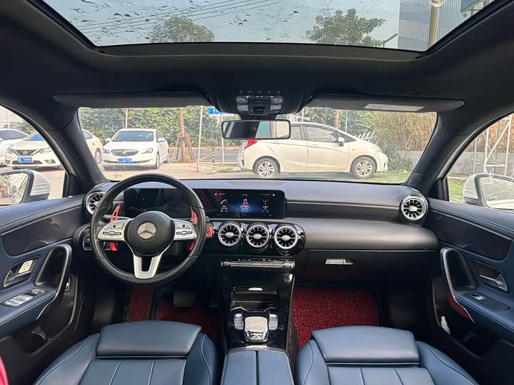 Фото 5 - Mercedes-Benz A-Class