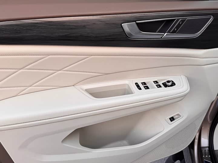 Фото 8 - Volkswagen Viloran