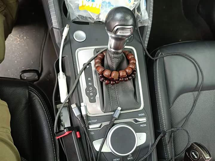 Фото 7 - Audi Q2L e-tron