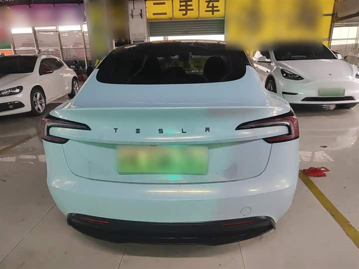 Фото 6 - Tesla Model 3