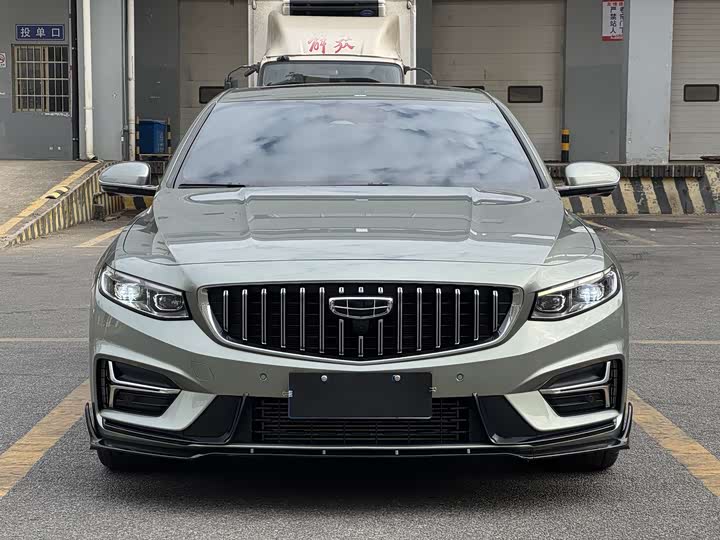 Фото 2 - Geely Preface