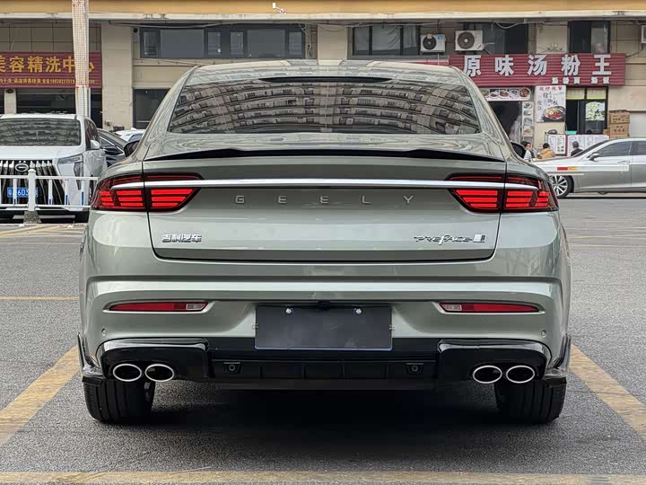 Фото 6 - Geely Preface