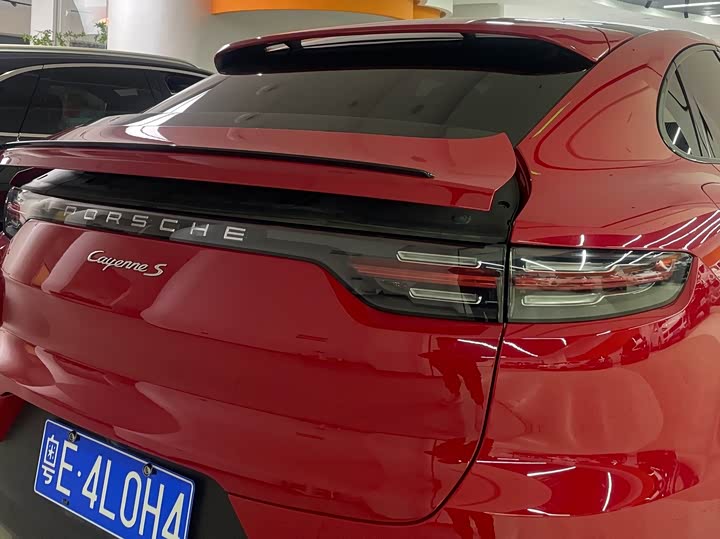 Фото 9 - Porsche Cayenne