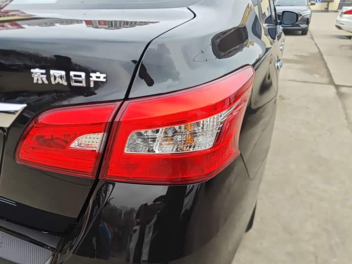 Фото 8 - Nissan Sylphy