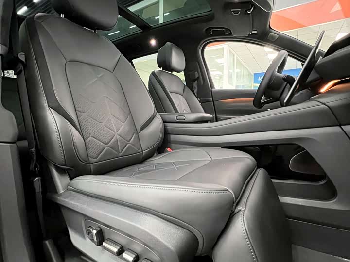 Фото 7 - Nio ES7