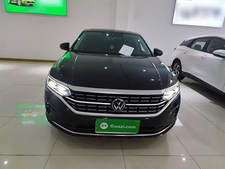 Фото 3 - Volkswagen Passat