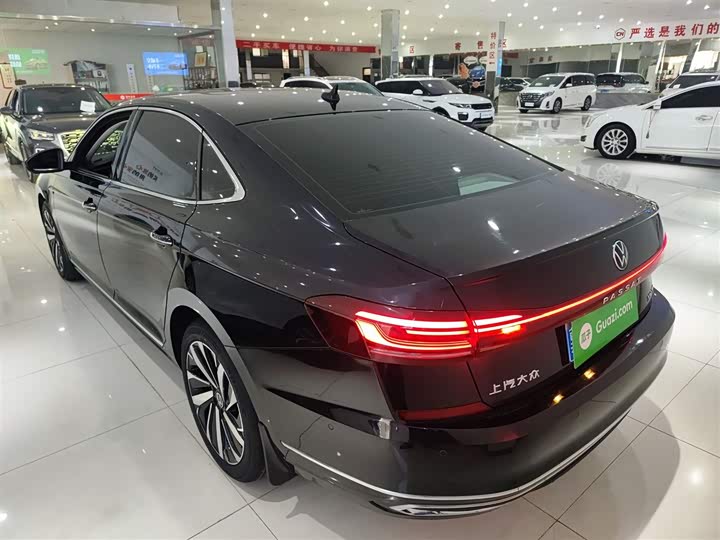 Фото 5 - Volkswagen Passat