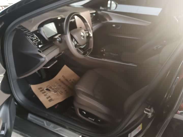 Фото 4 - BYD Han