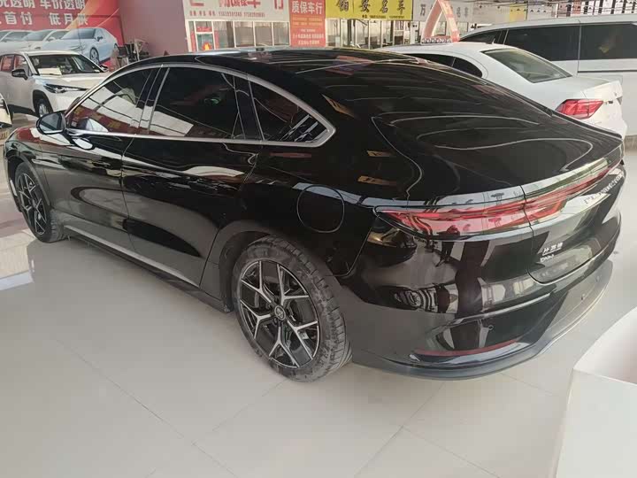 Фото 6 - BYD Han