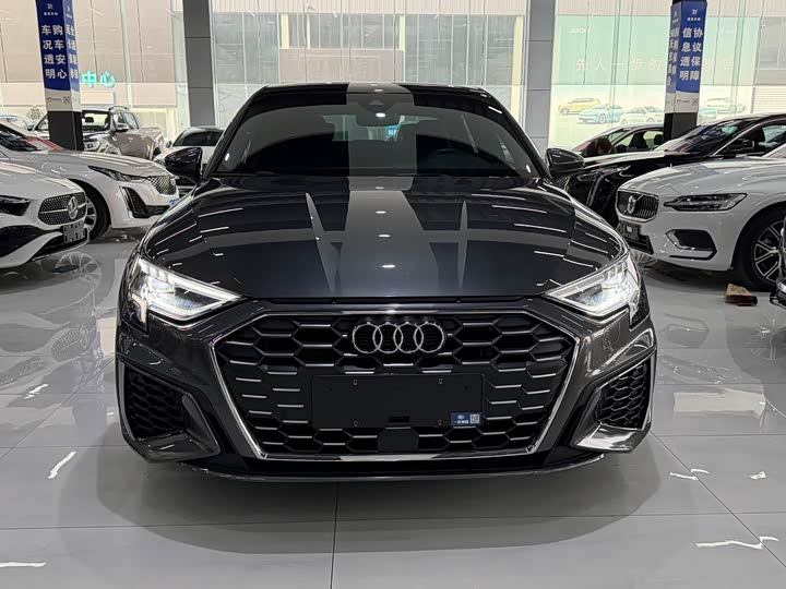 Фото 2 - Audi A3