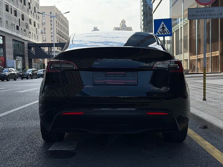 Фото 7 - Tesla Model Y