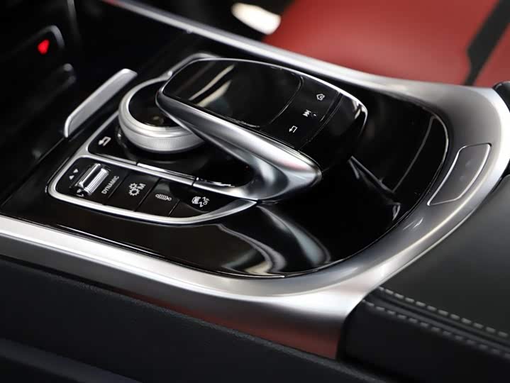 Фото 8 - Mercedes-Benz G-Class AMG