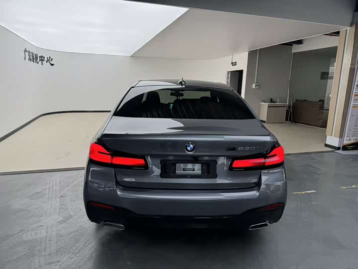 Фото 4 - BMW 5 Series