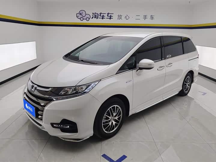 Фото 1 - Honda Odyssey