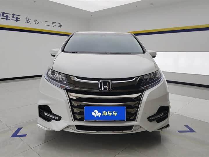 Фото 2 - Honda Odyssey
